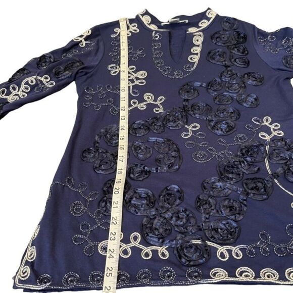 Lauren Michelle Tunic Navy and Silver Embossed Size Medium - Picture 9 of 10